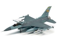 TAMIYA 1/72 F-16CJ w/FULL EQUIPMENT
