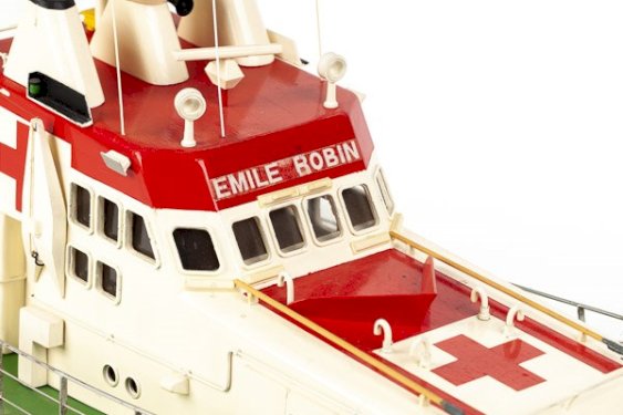 Billing Boats Emile Robin SAR boat plastic hull photomanual
