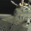 TAMIYA 1/16 R/C M4 Sherman 105mm Howitzer Full-Option Kit